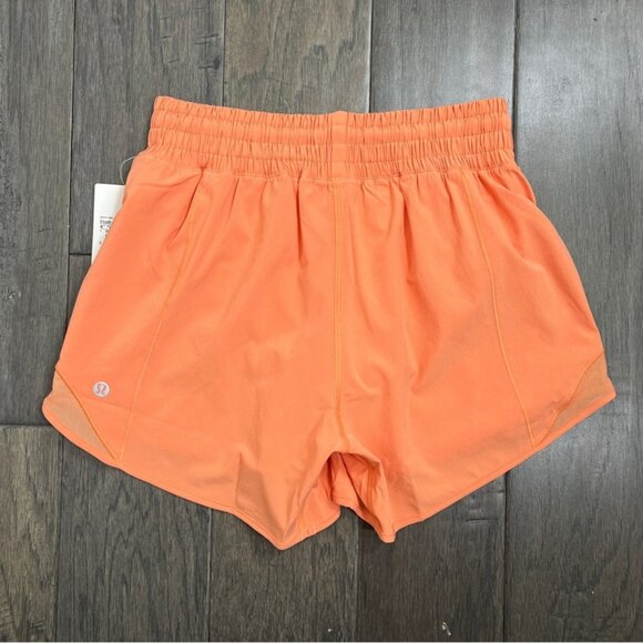 Lululemon NWT Hotty Hot High-Rise Lined Short 4" Coral Kiss - Picture 2 of 8